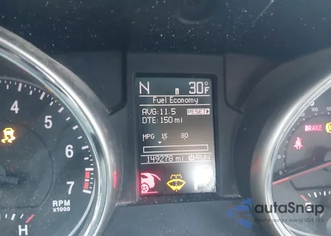 2013 Jeep Grand Cherokee Laredo z USA, uszkodzony, nr VIN 1C4RJFAG8DC634115